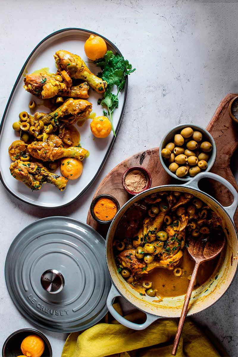 Tajine de pollo con limones confitados, hinojo y aceitunas - Blog de  Claudia&Julia