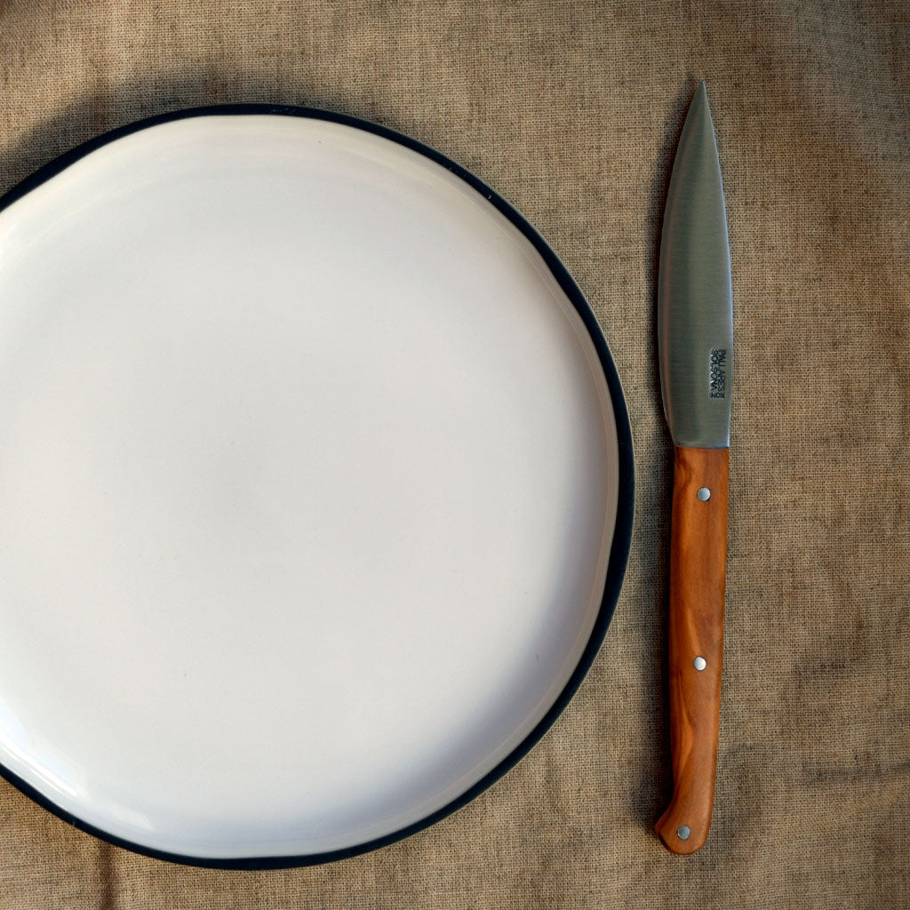 Cuchillo de mesa estilizado con mango de olivo Pallarès-PAL990224212O