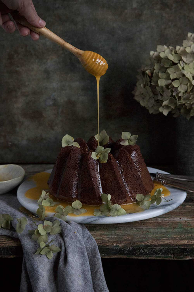 Bundt cake de chocolate y yema