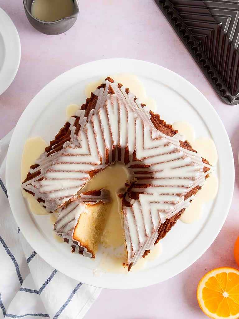 Bizcocho Bundt de naranja y cardamomo con aceite de oliva