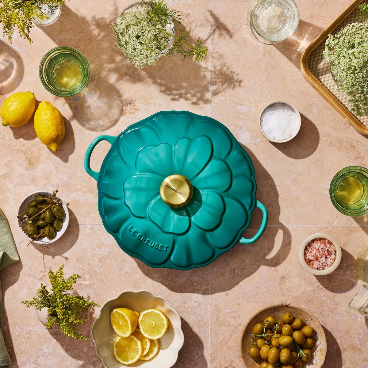 Cocotte En Fonte émaillée Le Creuset - Décor Fleur Vintage