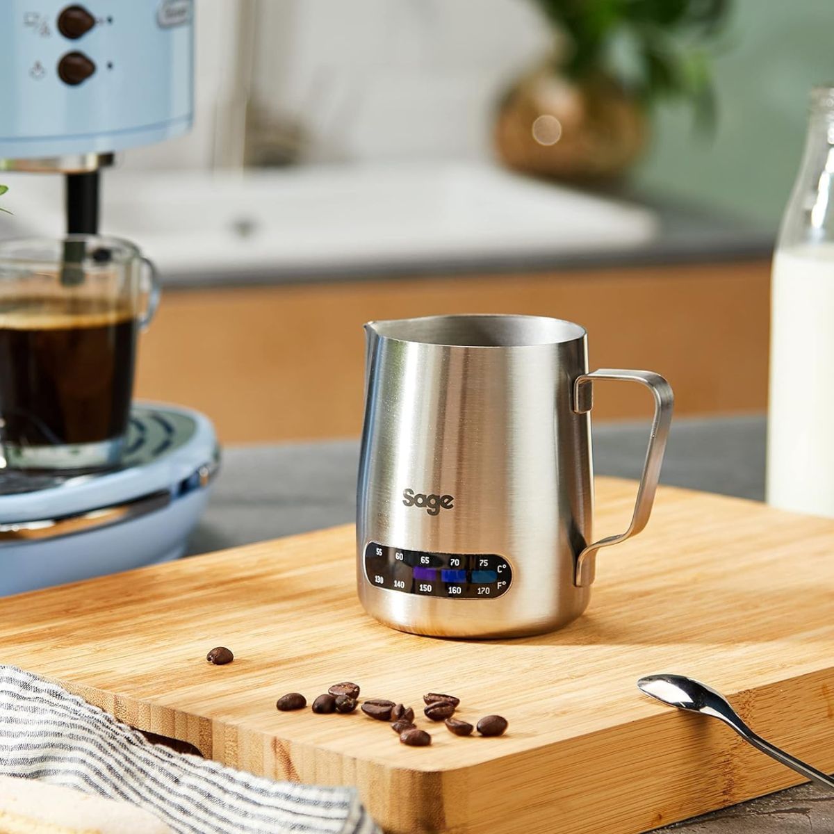 Sage Milchkännchen mit Temperaturkontrolle