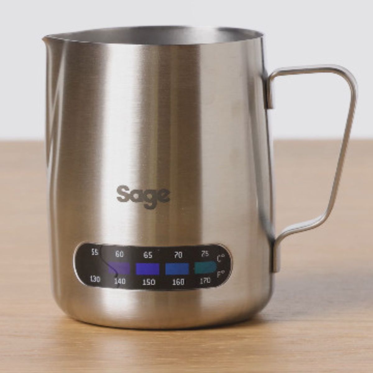 Sage Milchkännchen mit Temperaturkontrolle