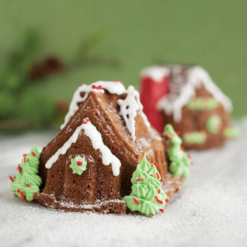 Molde Gingerbread House Duet Nordic Ware-NOR86748
