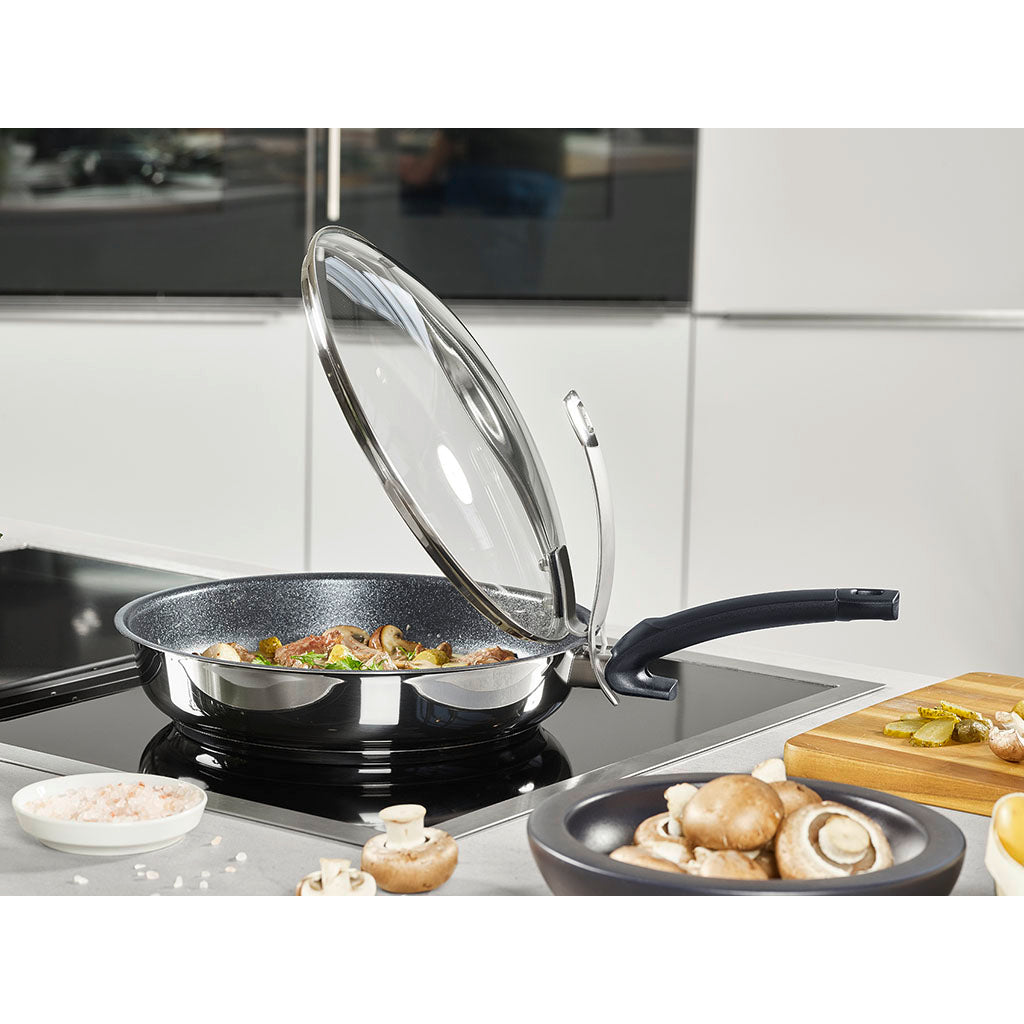 Fissler Adamant Pannenset 4-delig / (1x Adamamt Classic 24 cm & 1x Adamant Comfort 28 cm) glazen deksel, gecoate aluminium pannen anti-aanbak, krasbestendig - geschikt voor inductie Fissler Adamant Pannenset 4-delig / (1x Adamamt Classic 24 cm & 1x Adamant Comfort 28 cm) glazen deksel, gecoate aluminium pannen anti-aanbak, krasbestendig - geschikt voor inductie