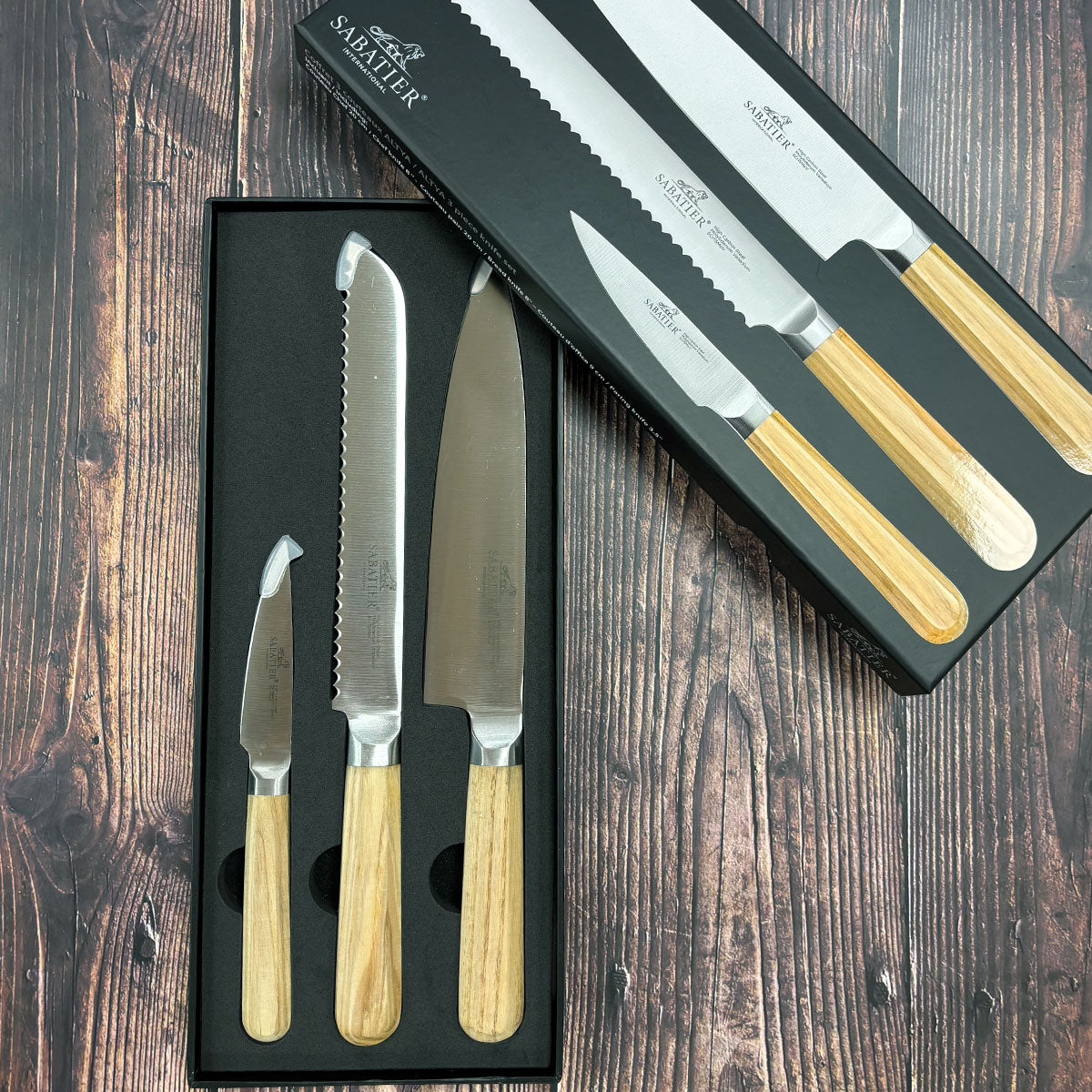 COUTEAU À SABOTS AVEC POIGNÉE ERGONOMIQUE EN BOIS ET LAME COURBÉE COUTEAU À SABOTS AVEC POIGNÉE ERGONOMIQUE EN BOIS ET LAME COURBÉE