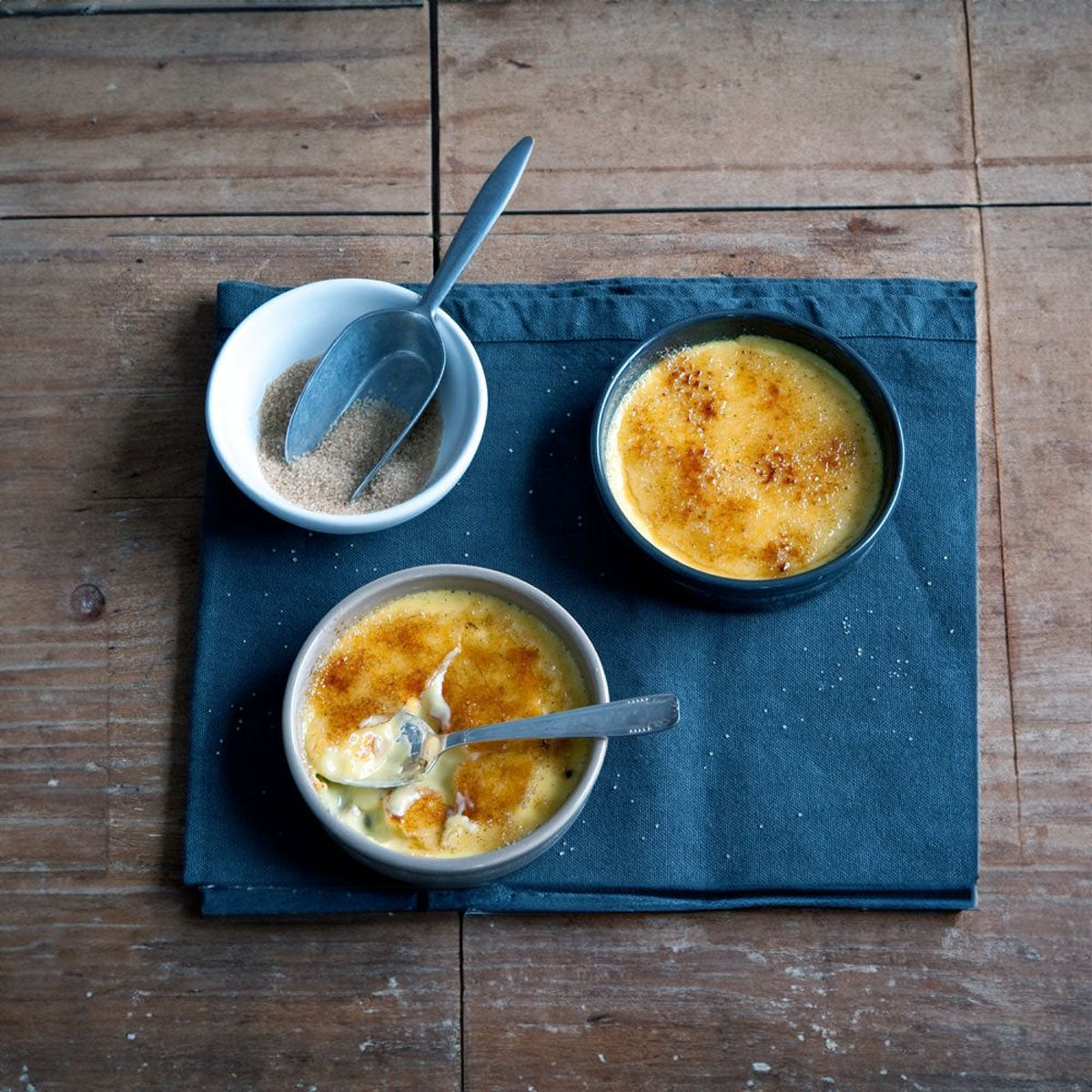 Set aus zwei Crème-brûlée-Förmchen von Emile Henry