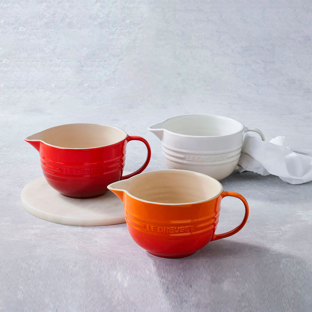 Le Creuset Stoneware Mixing Jug with Handle and Pouring Spout -  Claudia&Julia