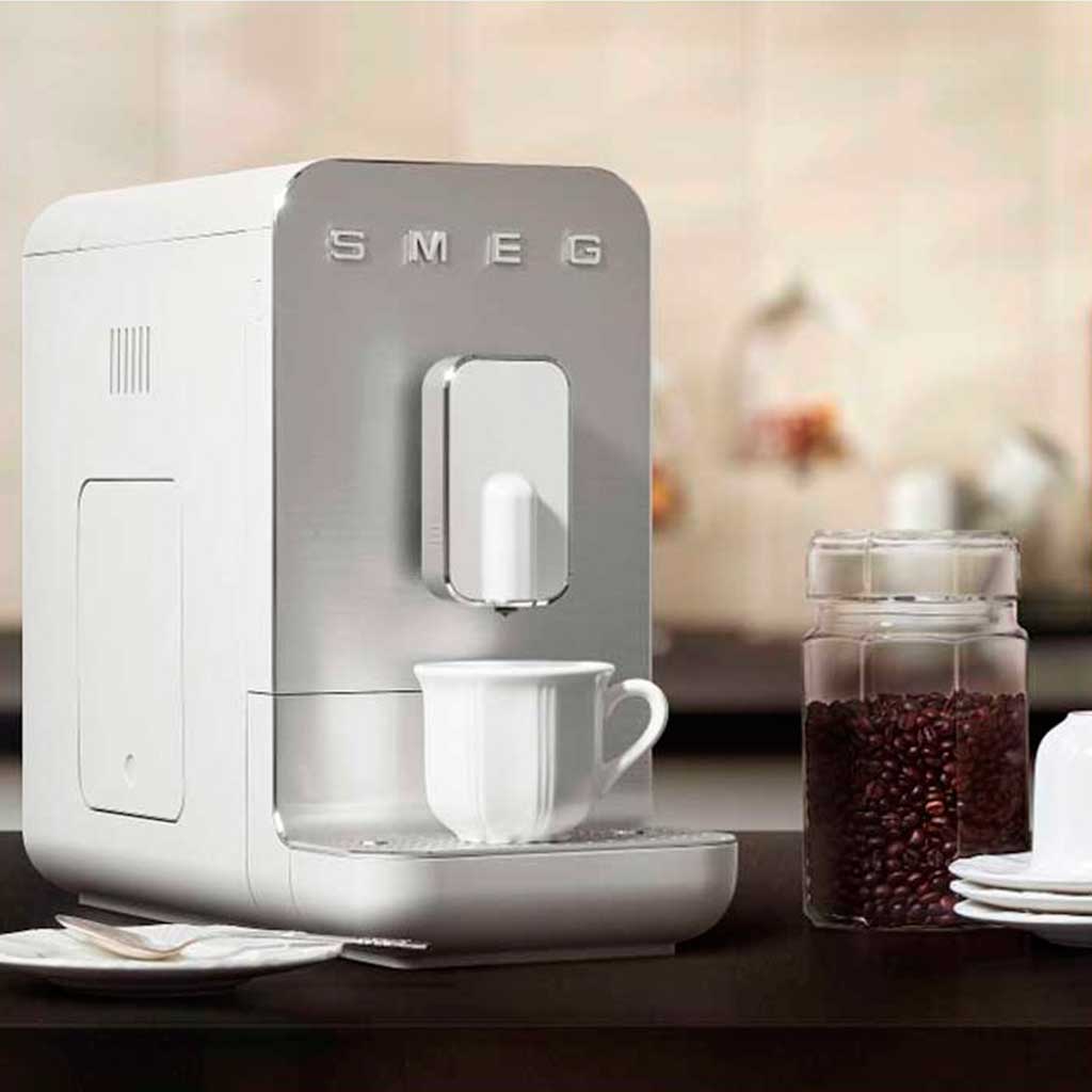 Smeg Super Automatic Coffee Machine Claudia&Julia