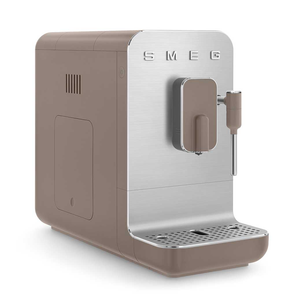 Cafetera superautomática con vapor de Smeg-SMEBCC02TPMEU