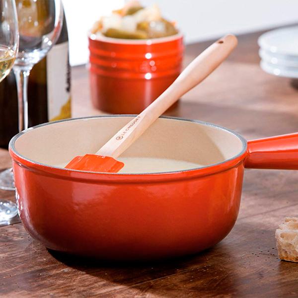 Le Creuset Casserole Poêlon avec couvercle fonte émaillée Le Creuset Casserole Poêlon avec couvercle fonte émaillée