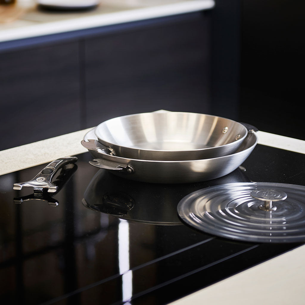 Set Di Utensili Da Cucina Raccolta Di Apparecchi Per La Cucina Utensili Set Di Utensili Da Cucina Raccolta Di Apparecchi Per La Cucina Utensili