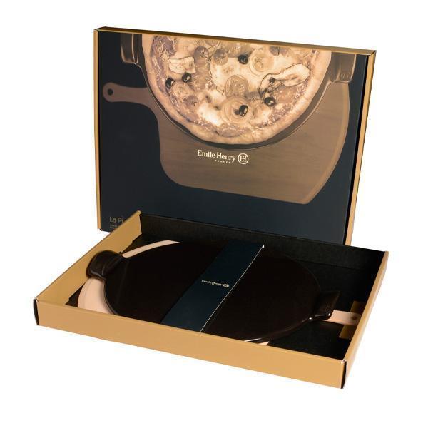 Conjunto bandeja cerámica para pizza y pala de madera Emile Henry - Claudia&Julia