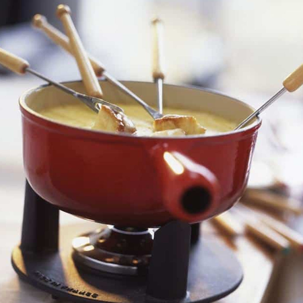 Cheese Fondue - Recipe | Le Creuset Cheese Fondue - Recipe | Le Creuset