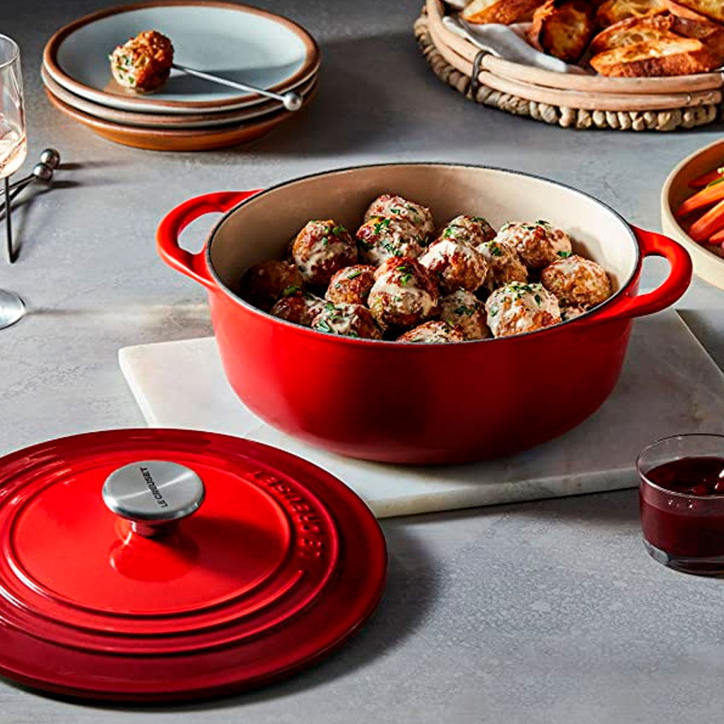 Le Creuset Niedriger Gourmet-Bräter aus Gusseisen – Claudia&Julia