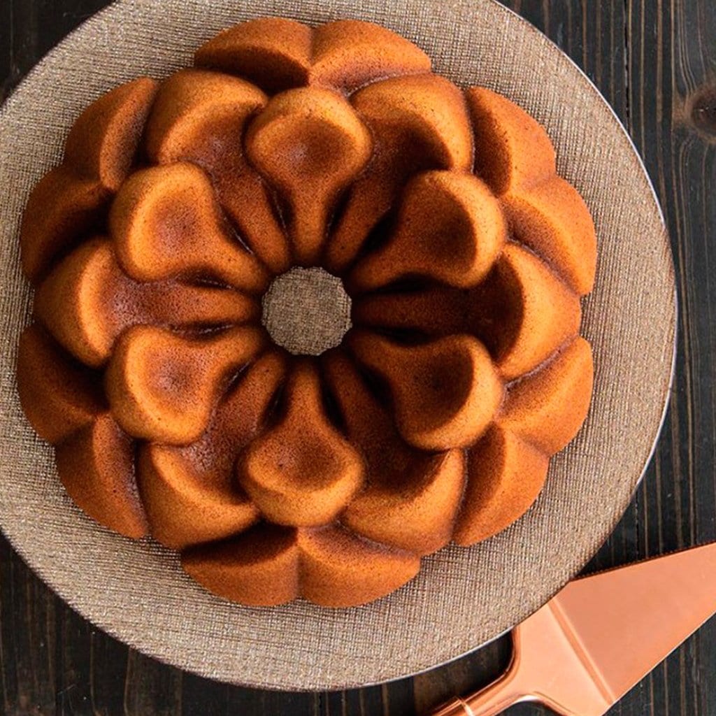 Nordic Ware Magnolia Bundt Mould Claudia&Julia